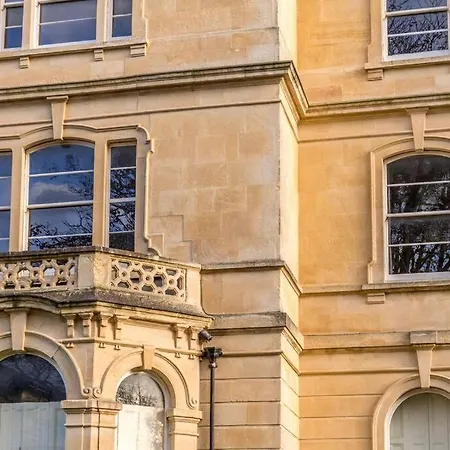 Modern Cambridge Park With Free Parking By Prescott * Bristol