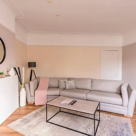 Apartamento Modern Cambridge Park With Free Parking By Prescott Bristol
