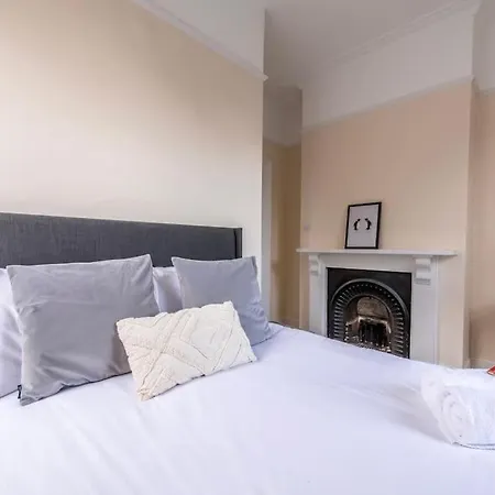 Apartamento Modern Cambridge Park With Free Parking By Prescott *